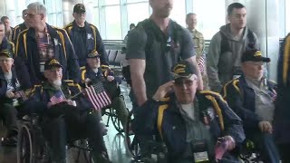 ‘Amazing, beyond that’: Alaskan veterans get hero’s welcome after Honor Flight journey
