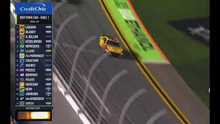 Big trouble on the last lap! Joey Logano wins Duel at Daytona No.1 under caution 