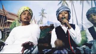 Abu Qoddes feat Lora Ride' Uzzein Abu Turob