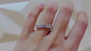 Video: Baguette Engagement Ring DIAMOND CLASSIC Media Alliance