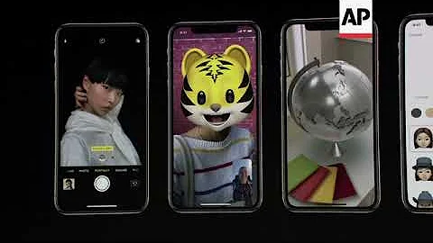 Apple unveils biggest iPhones yet