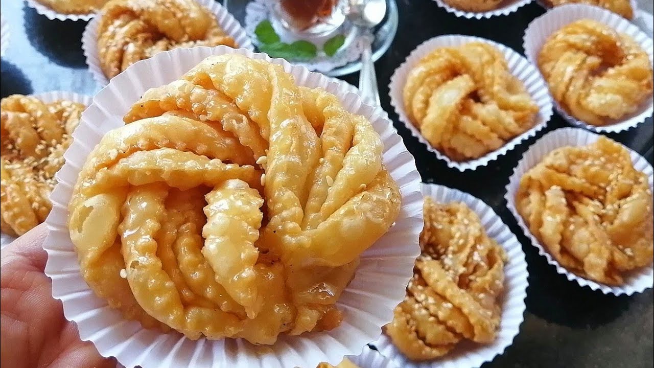 درس كامل لڨريوْش الوردة خفيف و مقرمش شكل جميل احترفي بكمية كبيرة حلوة معسلة بإمتياز للمناسبات