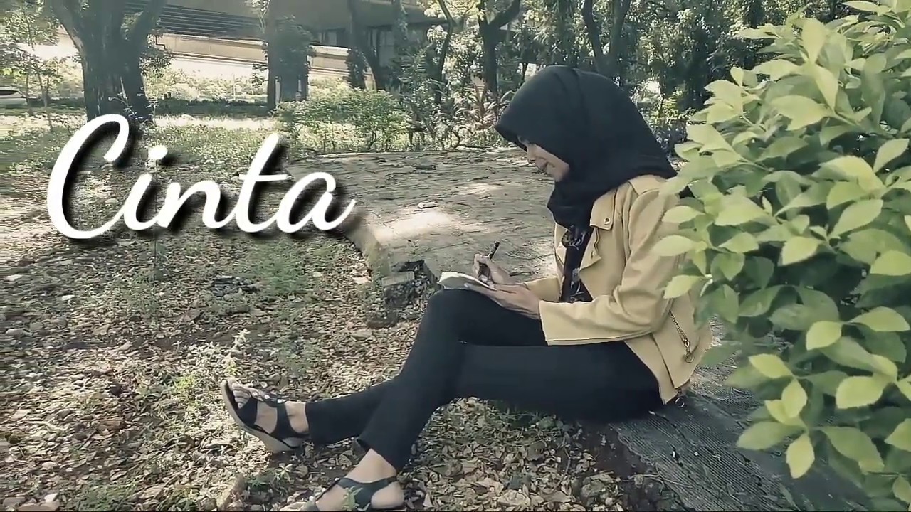  puisi  cinta  YouTube