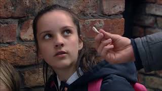 Coronation Street - An Upset Summer Tries Smoking