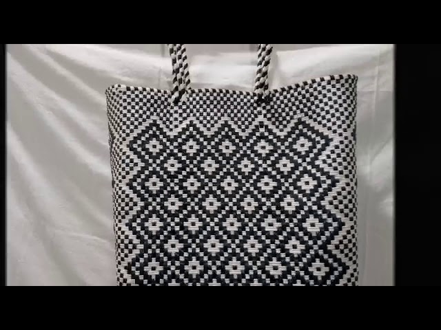 Bolsas artesanales hechas a.mano, visita BOLSAS MONITA Facebook by BOLSAS  ARTESANALES MONITA`s