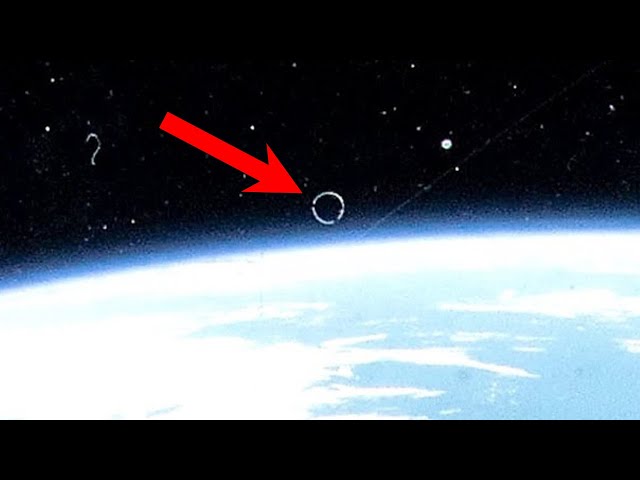They Captured A Massive UFO Close To The International Space Station -  YouTube