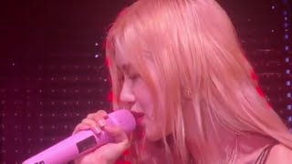 Download Lagu Rosé - cant help falling in love with you _ solo stage [ in your area concert in Macao ] MP3