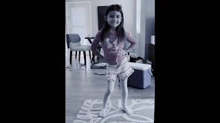 Nina Bailando Merengue