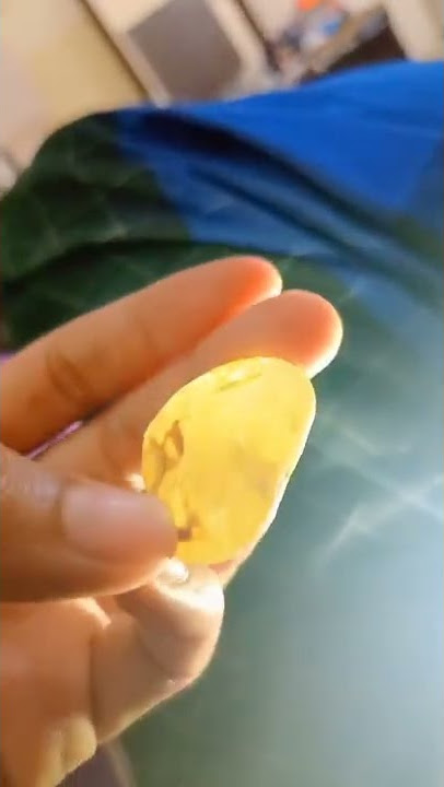 Nemu batu pantai warna kuning ( tembus cahaya ) || ada yg tahu ini batu jenis apa ??
