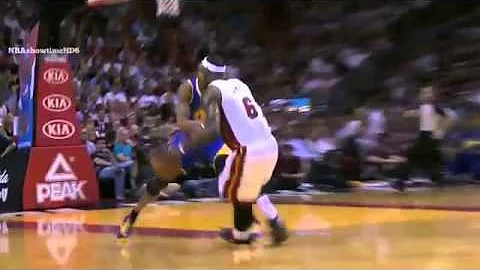 LBJ 跣脚跣到地板留下「刹车痕」LeBron James Leaves a Skid Mark On the Floor - 天天要闻