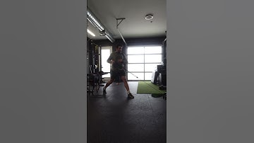 3D Strap Split Squat