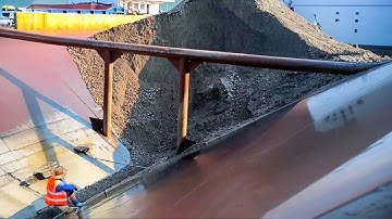 Barge unloads 4300 tons of iron ore Part 2 - Relaxing video - Vlog of work on barge