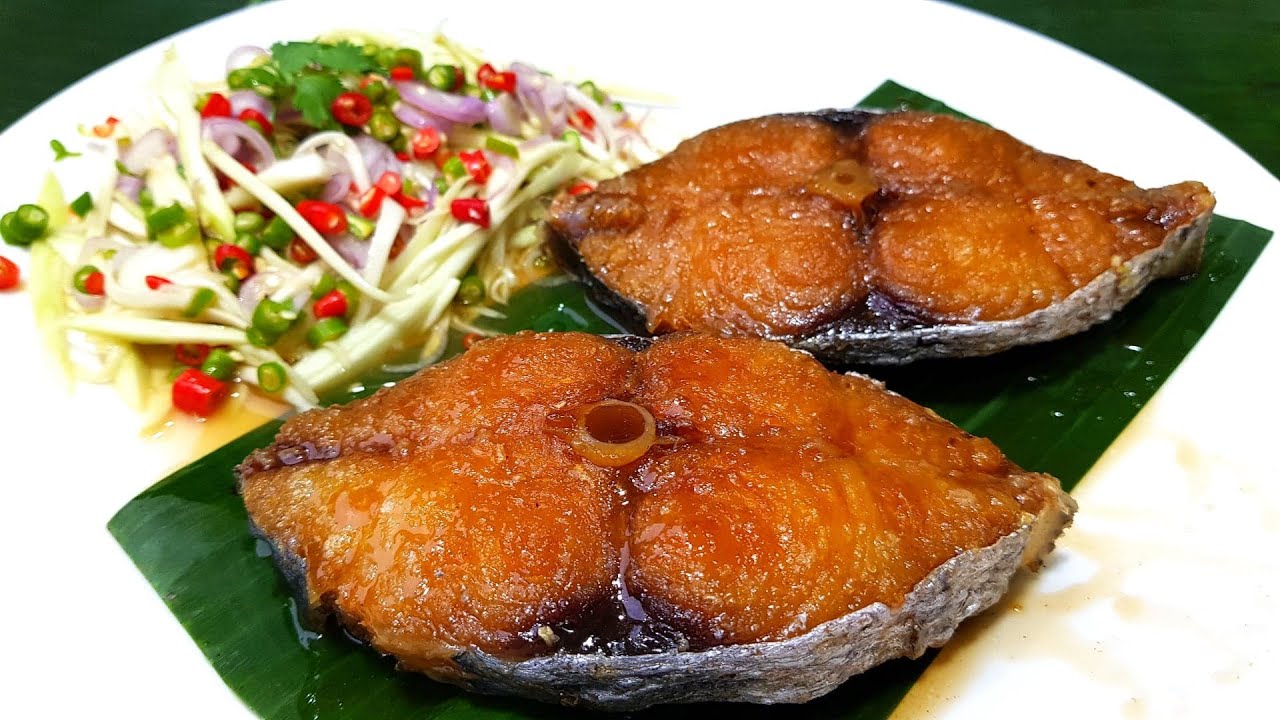 กับข้าวกับปลาโอ 840 ปลาอินทรีย์ทอดน้ำปลา ยำมะม่วง Fried fish wish fish sauce