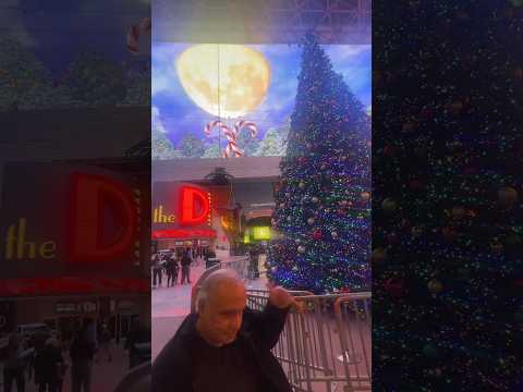 OMG! Huge Christmas tree - The D Casino and Hotel - Las Vegas, Nevada