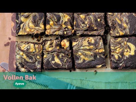 Video: Hoe Om Brownies Met Haselneute En Sjokolade Te Bak