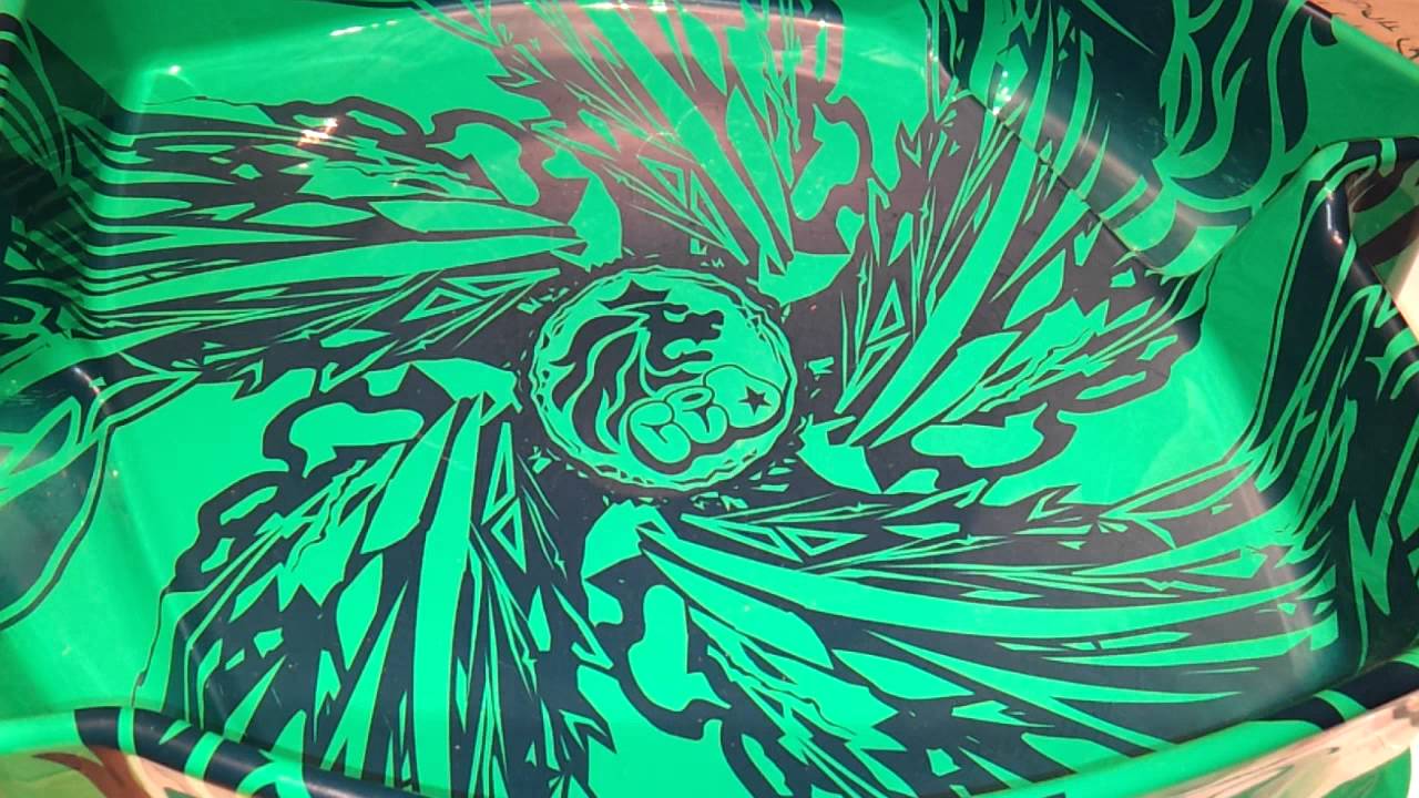 Weihnachtsspecial Kampf 32 Rock Zurafa vs. Spiral Capricorn Spielpirat Best of 5 Beyblade