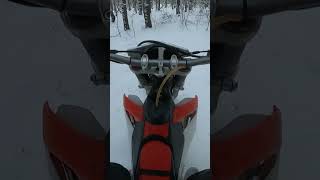 БЕЗ ШИПОВ. КАКУЮ РЕЗИНУ ВЫБРАТЬ #shorts #bse #enduro #extreme #moto #эндуро #эндуродрон #mitas