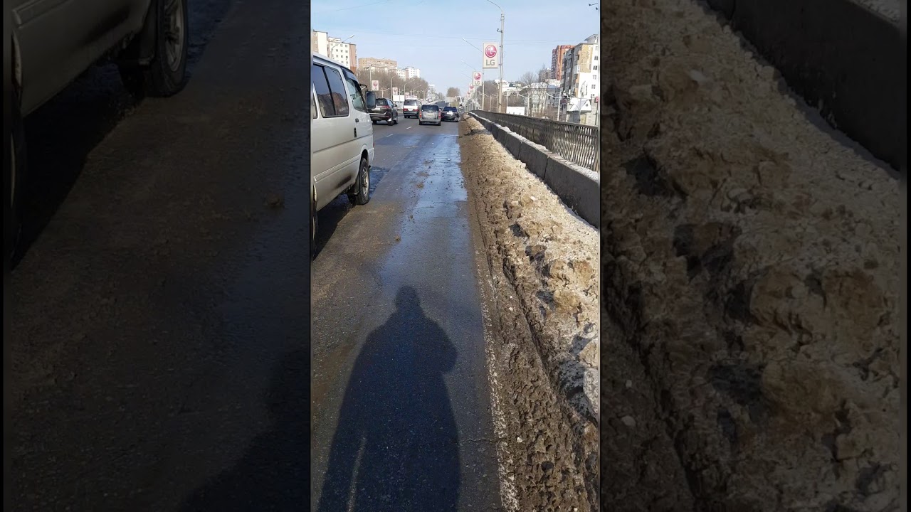 Машина попала в яму Машина попала в яму