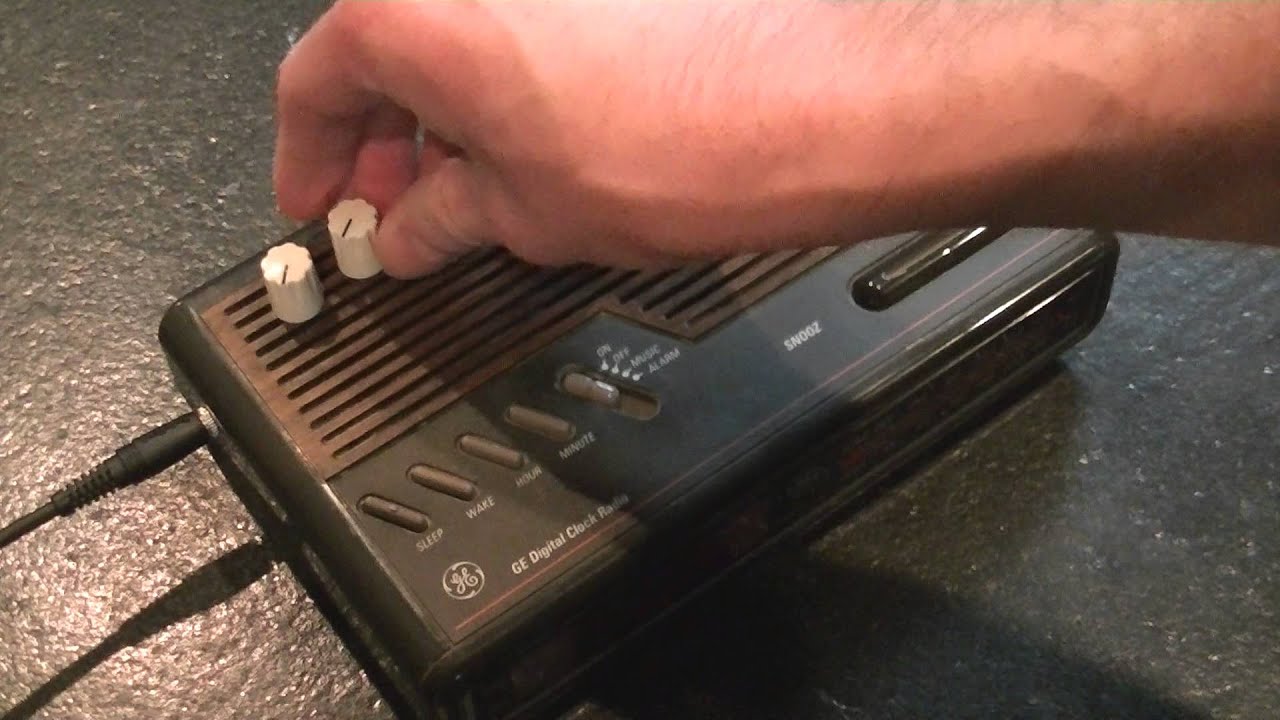 Circuit Bent Vintage GE Digital Clock Radio Diederich Electronics