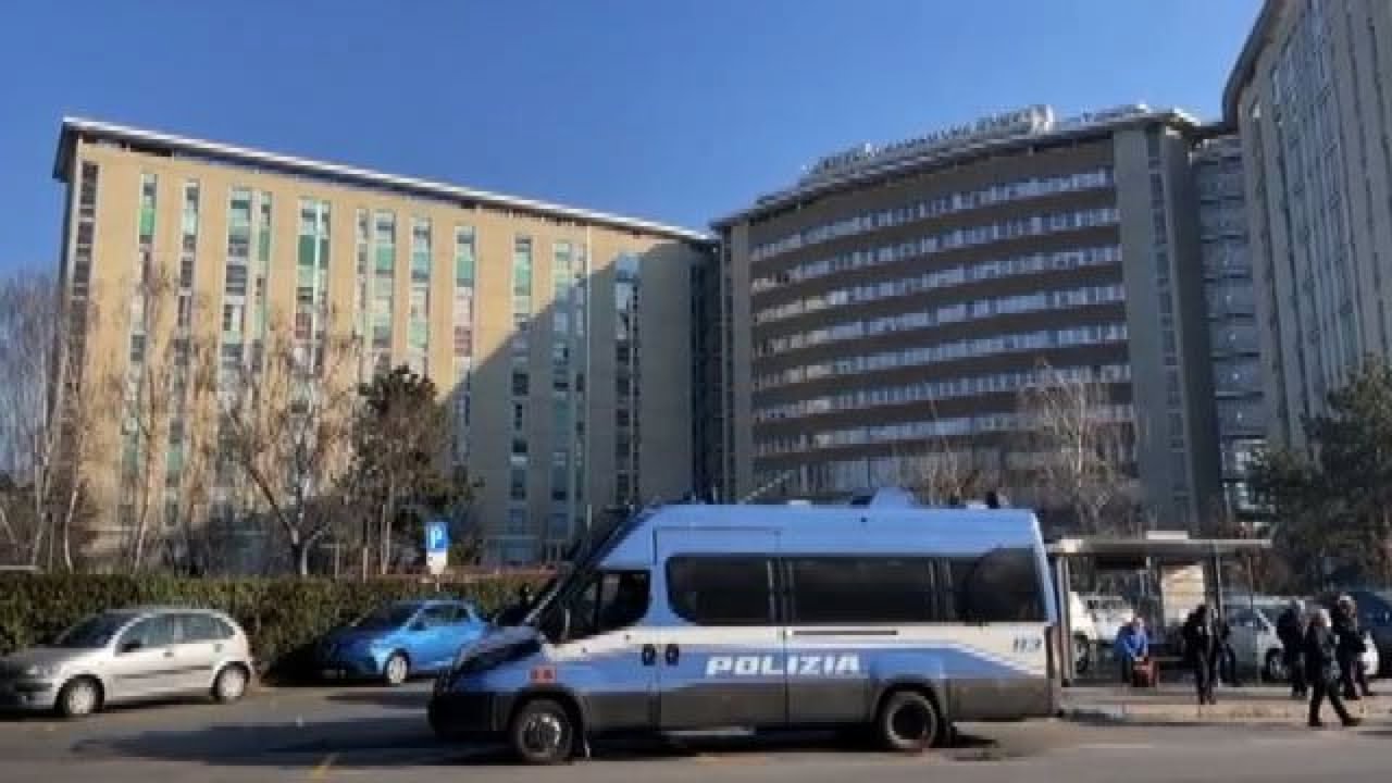 Blindato l'ospedale San Paolo Milano dove è ricoverato Cospito
