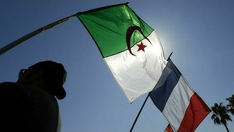 الجزائر تستدعي السفير الفرنسي بعد قرار باريس خفض عدد التأشيرات للدول المغاربية