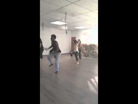 stage de danse africaine avec koffi ahyee à oyonnax