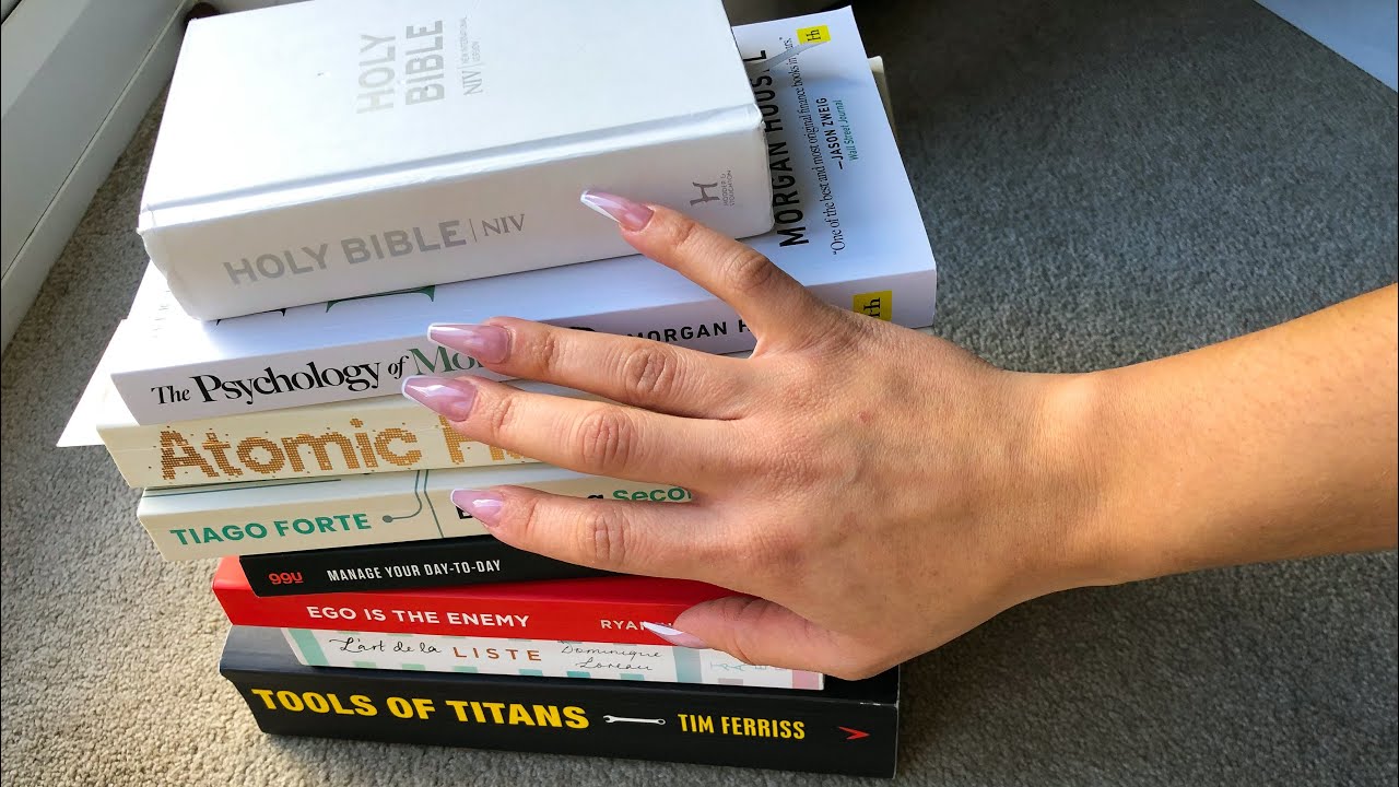 ASMR! Book tapping 📚