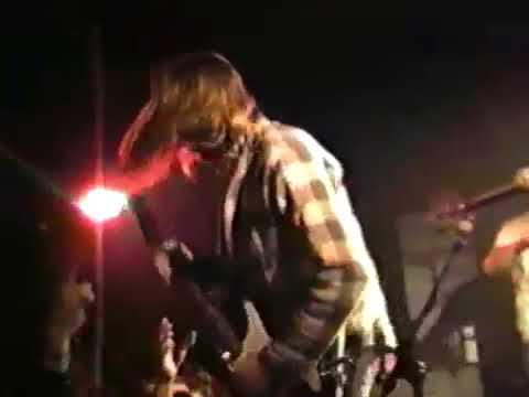 Kurt Cobain Crowd Surfs & Falls (France 1989) - YouTube