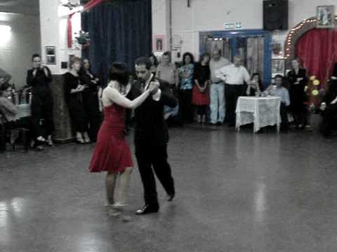 Daniel Nacucchio y  Cristina Sosa en la Milonga del Circulo Apolo