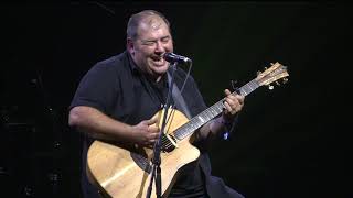 Acoustic Blues guitarist Lloyd Spiegel performs 'King With No Crown' Live