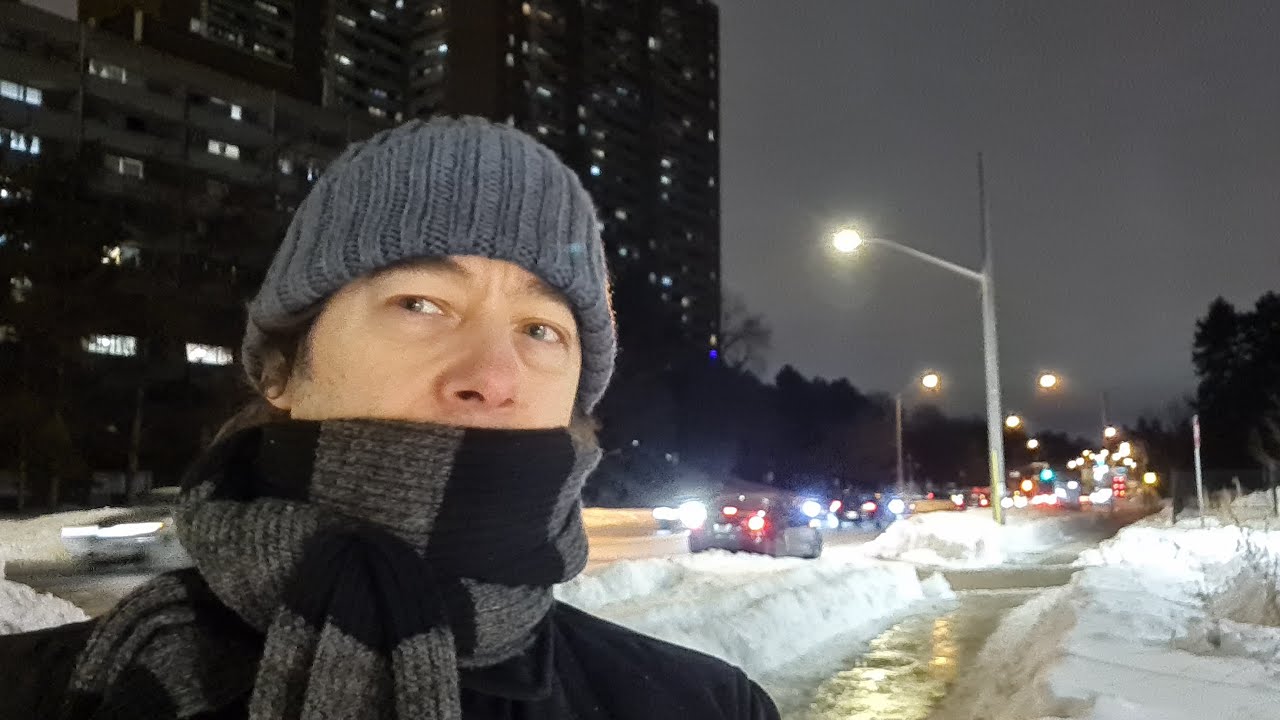 Toronto LIVE: A Frozen Friday Night Walk From The Far East End To Downtown