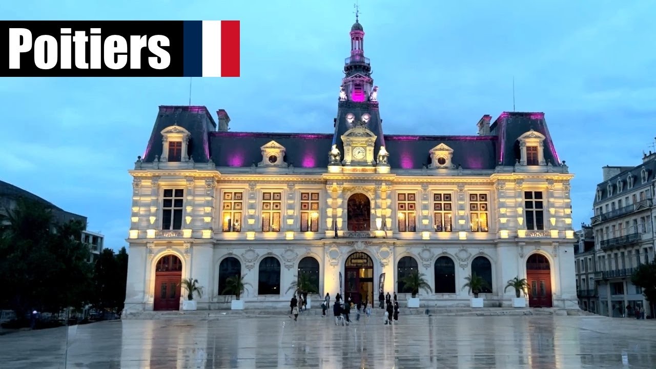 Walking tour of POITIERS in France, in the rain!