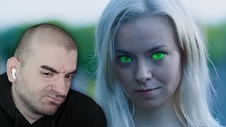 картинка: ТЕЗИ МОМИЧЕТА СА ОПАСНИ