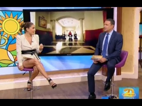 Karla Martinez hot legs - Despierta America - 05/30/17 - YouTube