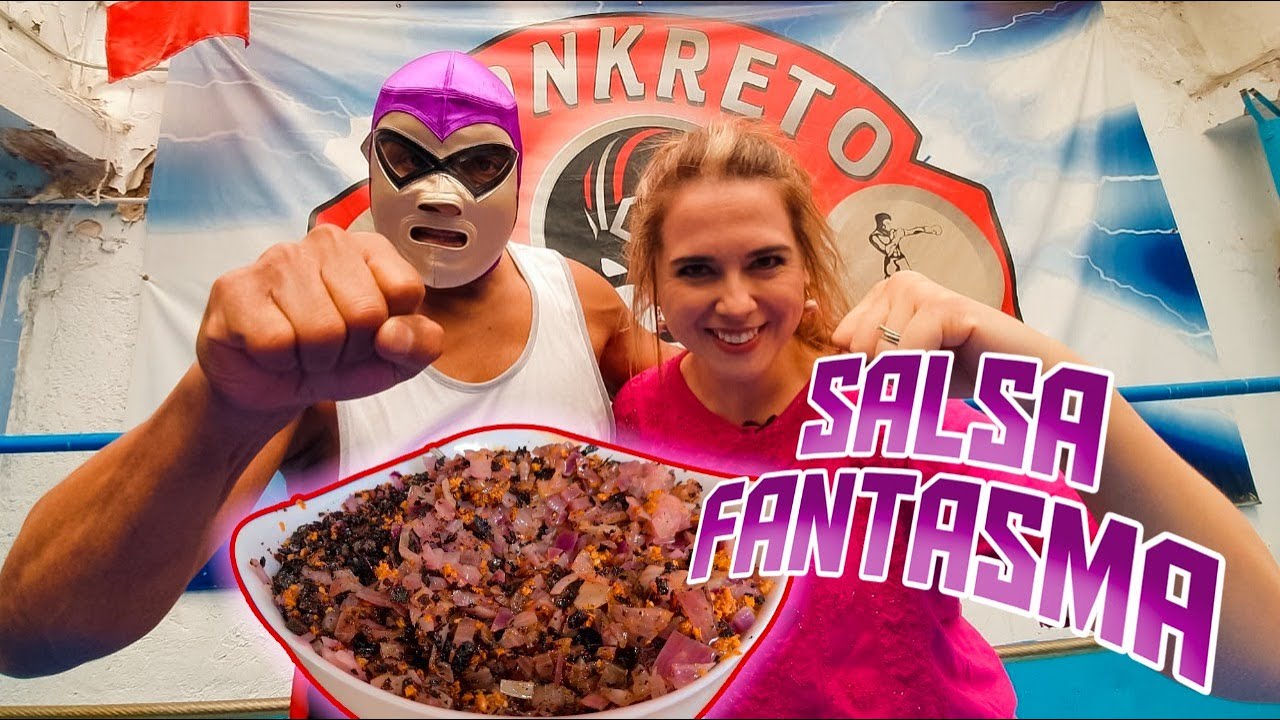 Salsa frita de chile morita con cebolla y ajo para el luchador "El Fantasma"/Marisolpink