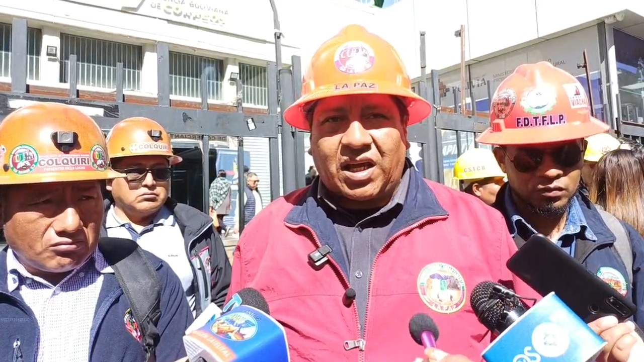 Bolivia Mineros, Rodrigo Paz inicia ley para transnacionales, genera caos tras FATAL CAÍDA de Avión