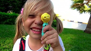 A magical journey with Alice: games, surprises and adventures!