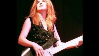 "Between the two" Michael Steele Live 2000 New York Profile