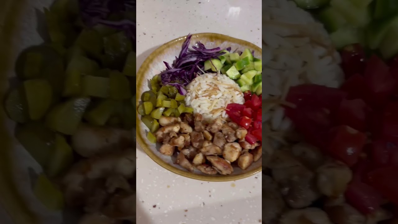 Öğrenci Evimde Pratik Sağlıklı Bir Öğün #shorts #salata #yemektarifleri Öğrenci Evimde Pratik Sağlıklı Bir Öğün #shorts #salata #yemektarifleri