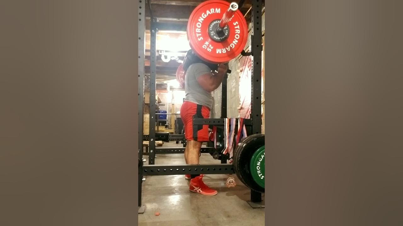 C2W1 WENDLER BORING BUT BIG BEEFCAKE TRAINING SQUAT DAY YouTube