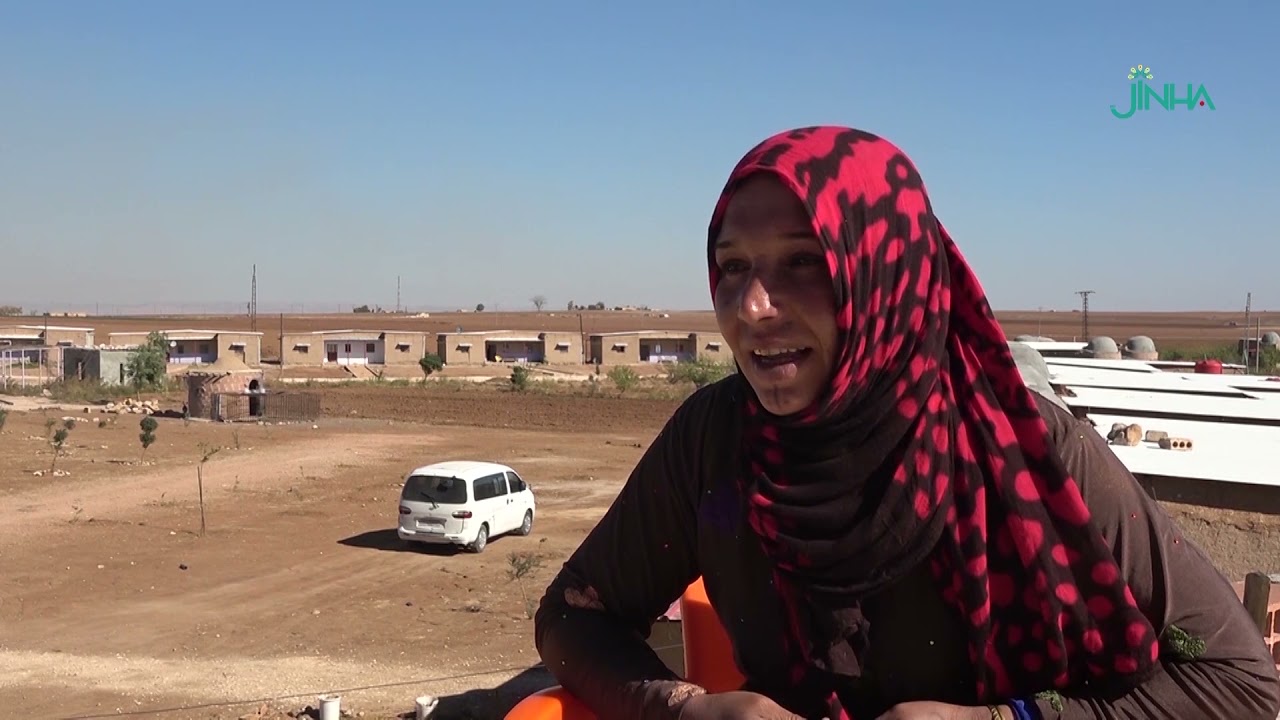 بعيداً عن الفوضى التي أحدثها العالم يجدنّ الأمان في قرية المرأة