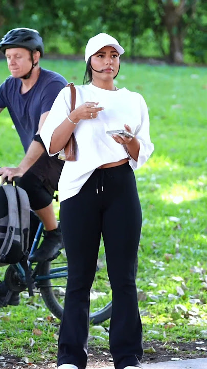 DE QUE PAIS CREEN QUE ES ELLA? 😂😂🤔 #shorts