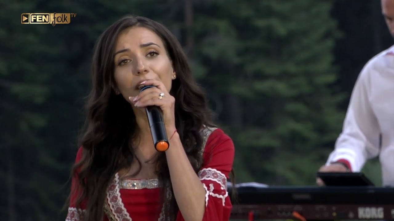 АТИ МОЛОВА - Росни ми, росни, Росице /Live/ - комплекс "Романтика", гр.Сърница