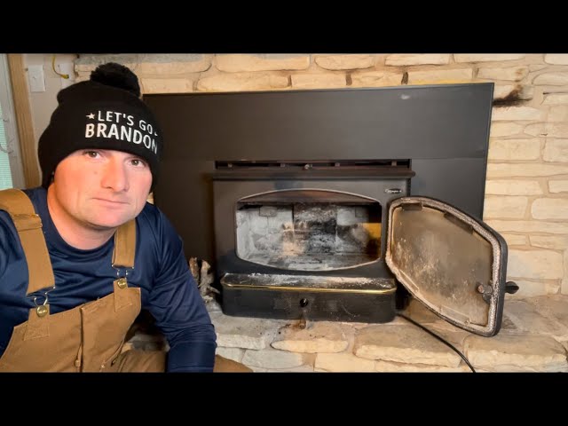 Winter storm Elliott. Avalon Olympic wood burning stove insert. Basic wood  stove operation. - YouTube