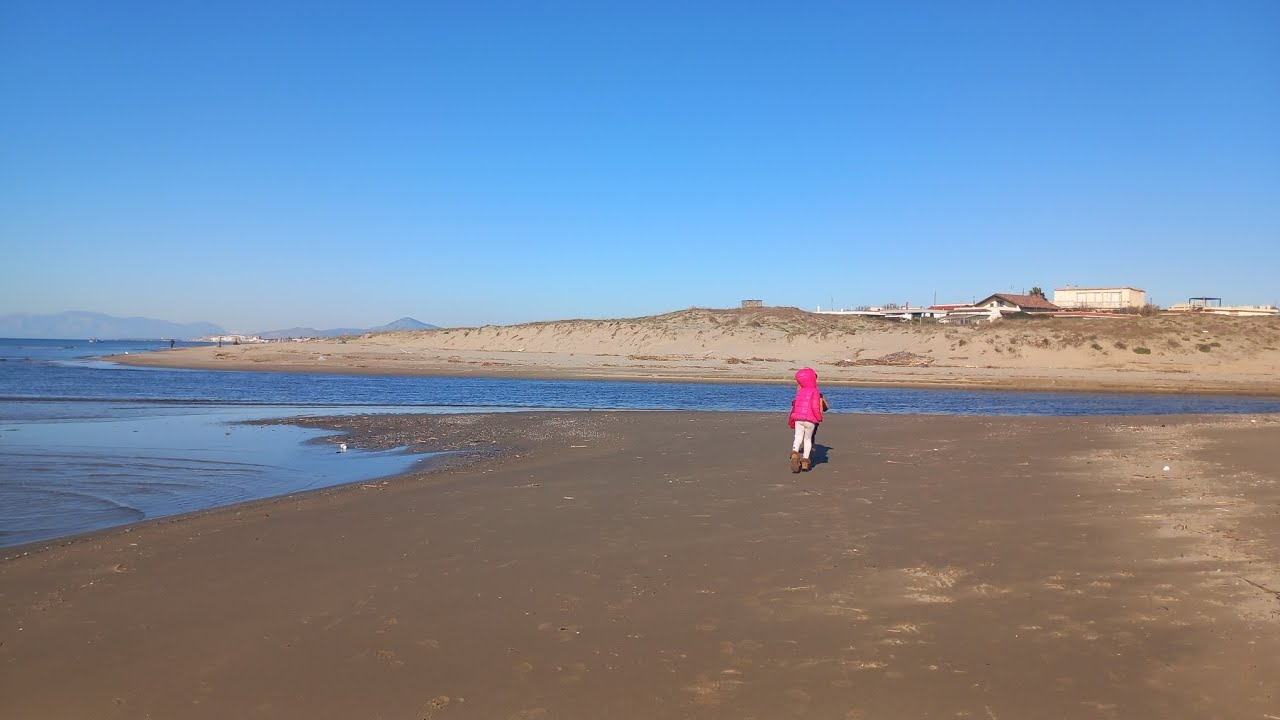 yasmin saira is live