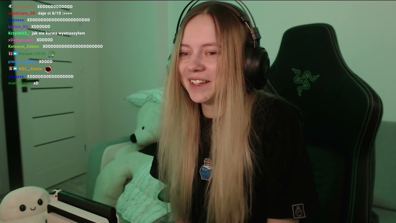 Kasix się wyprowadza ! 🤣 