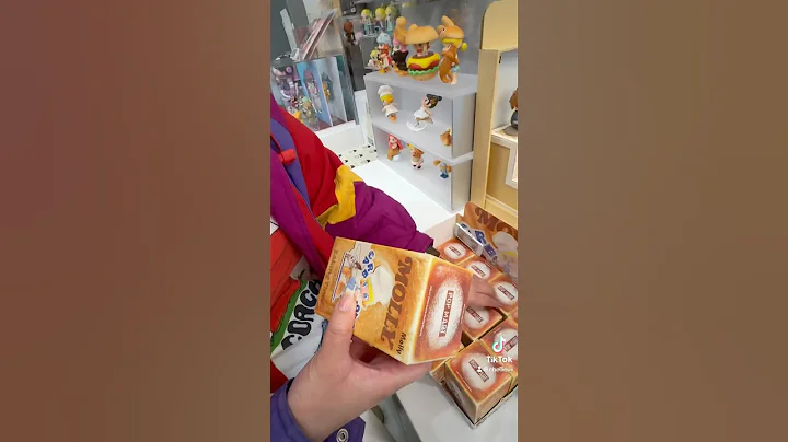 We drove 1.5 hours for Pop Mart #manchester #popmart #molly #dimoo #skullpanda #labubu #birthday