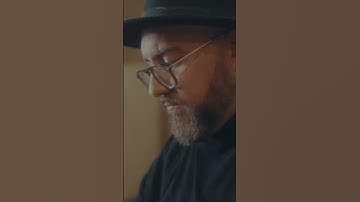 Thumbnail of One of my favourite clips from my live performance of ‘Little Things’ when I was over in London.
