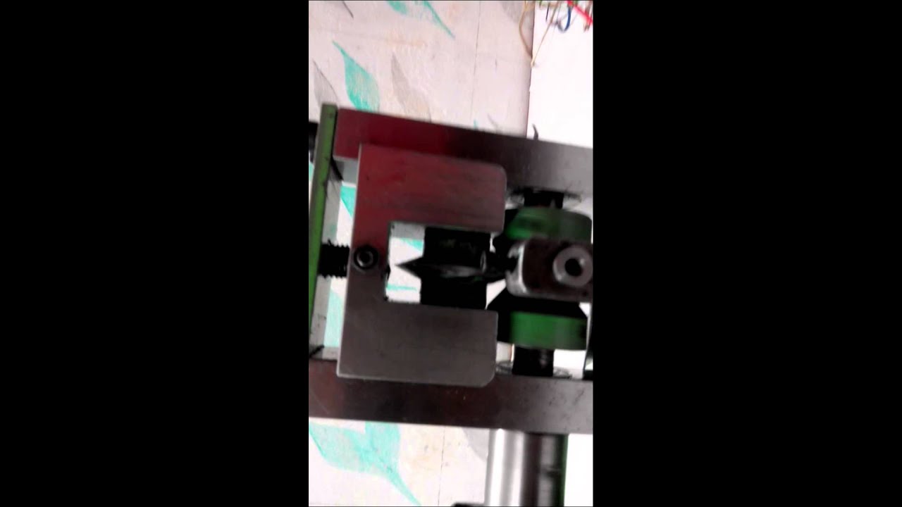 Wire stripper Maschine.