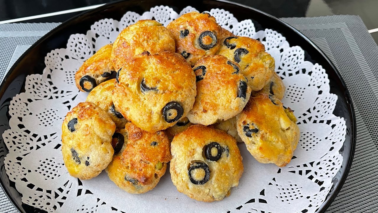 HEM EKONOMİK❗HEM PRATİK❗️BAYAT EKMEKLERDEN KIYIR KIYIR POĞAÇA YAPIYORUZ👌